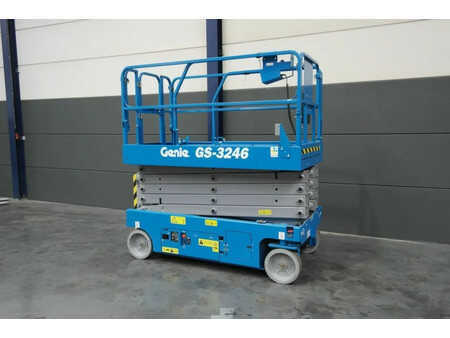 Scherenarbeitsbühne 2016  Genie GS-3246 (6)