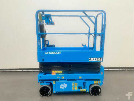 Scissor lift 2025  Sinoboom 1932ME (2)