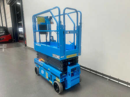 Scissor lift 2025  Sinoboom 1932ME (7)