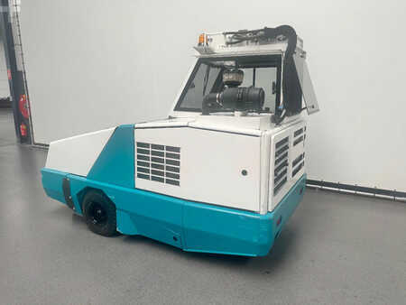 Veegmachine - TENNANT 800 (3)