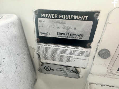 Veegmachine - TENNANT 800 (4)