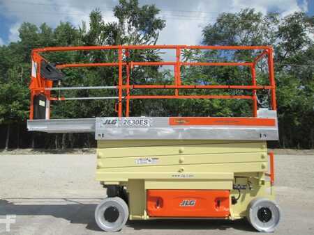 Scissor lift 2015 JLG 2630ES (1)