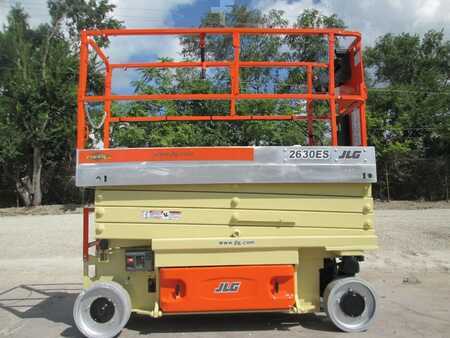 Scissor lift 2015 JLG 2630ES (9)