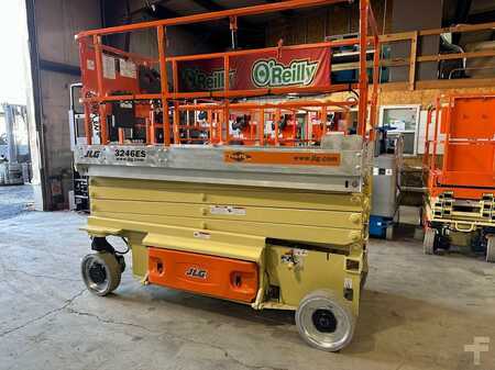 Scissor lift  JLG 3246ES (3)