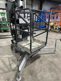 Vertical mast lift 2017  JLG 30AM (2)