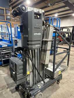 Vertical mast lift 2015  JLG 30AM (7)