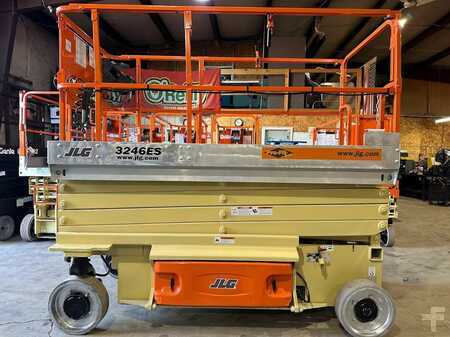 Scissor lift 2015  JLG 3246ES (3)