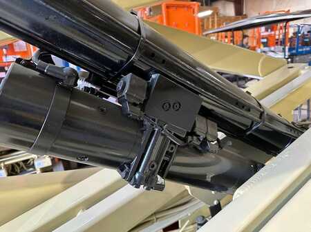 Scissor lift 2015  JLG 3246ES (4)