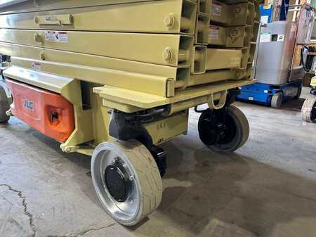 Scissor lift 2015  JLG 3246ES (5)