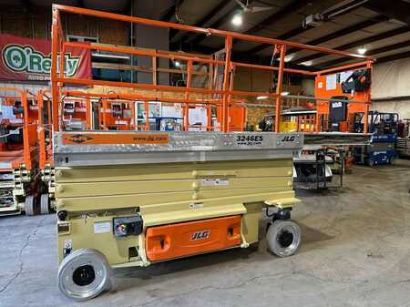 Scissor lift 2015  JLG 3246ES (7)