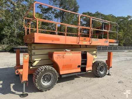 Scissor lift 2014 JLG 4394RT (2)