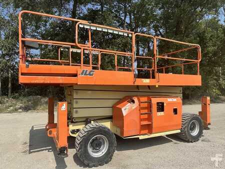 Scissor lift 2015 JLG 4394RT (2)