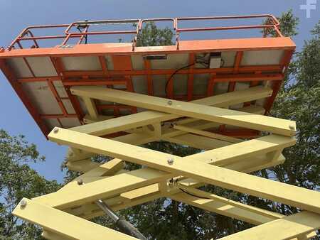 Scissor lift 2015 JLG 4394RT (9)