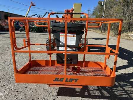 Articulating boom lift 2014  JLG 450AJ (6)