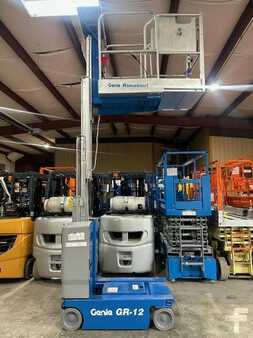 Vertical mast lift 2017  GENIE GR12 (6)