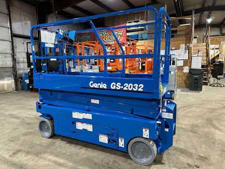 Scissor lift 2015  GENIE GS2032 (3)