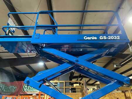 Scissor lift 2015  GENIE GS2032 (4)