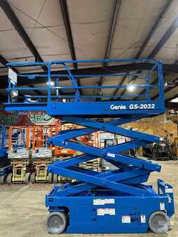 Scissor lift 2015  GENIE GS2032 (7)