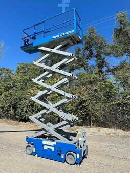 Scissor lift 2015  GENIE GS3232 (4)