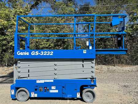 Scissor lift 2014  GENIE GS3232 (1)