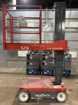 Vertical mast lift 2016  SKYJACK SJ16 (5)