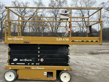 Scissor lift 2017  SKYJACK SJ4740 (1)