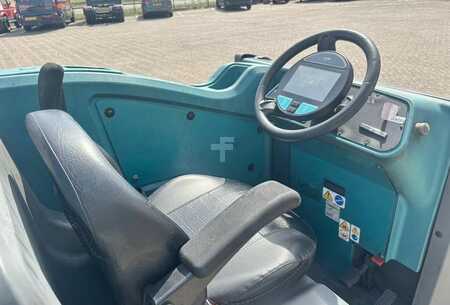 Aufsitz-Kehrsaugmaschine 2017  Tennant M17 (12)