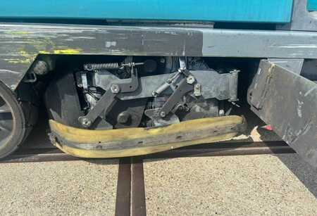 Aufsitz-Kehrsaugmaschine 2017  Tennant M17 (4)