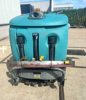 Aufsitz-Kehrsaugmaschine 2017  Tennant M17 (7)