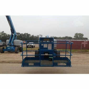 Telescopic boom lift 2007  Genie  (2)
