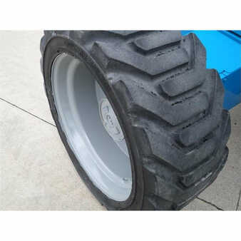 Telescopic boom lift 2006  Genie  (10)