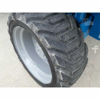 Telescopic boom lift 2006  Genie  (12)