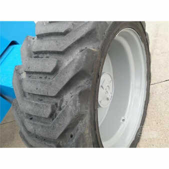 Telescopic boom lift 2006  Genie  (13)