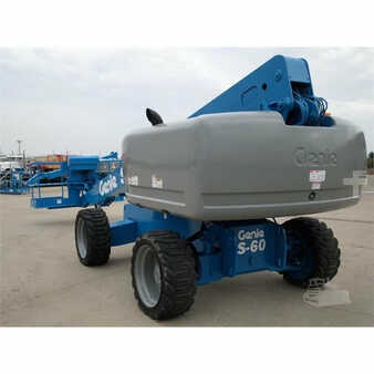 Telescopic boom lift 2006  Genie  (5)