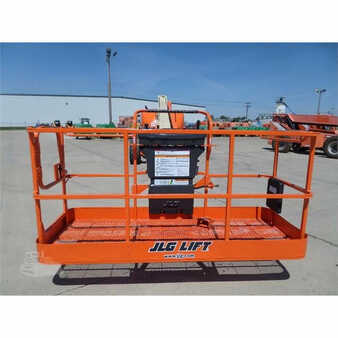 Telescopic boom lift 2007  JLG 800s (4)