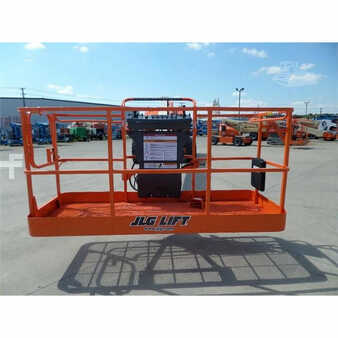 Telescopic boom lift 2006  JLG 800s (5)