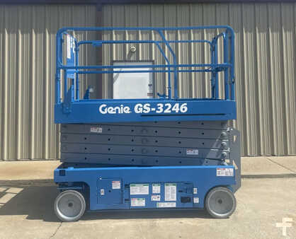 Scissor lift 2007  Genie gs-3246 (6)