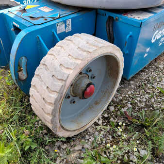 Telescopic boom lift 2014  Genie z30/20n (11)