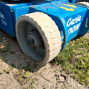 Telescopic boom lift 2014  Genie z30/20n (12)