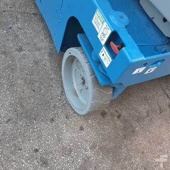 Scissor lift 2015  Genie gs-3246 (12)