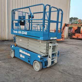 Scissor lift 2015  Genie gs-3246 (4)