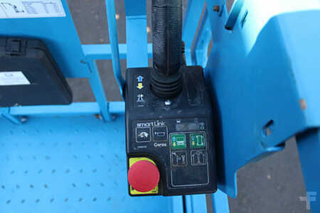 Scissor lift 2024  Genie gs-3246 (3)