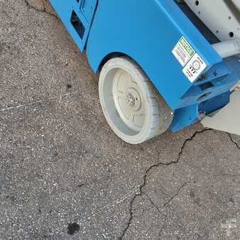 Scissor lift 2015  Genie gs-3246 (13)