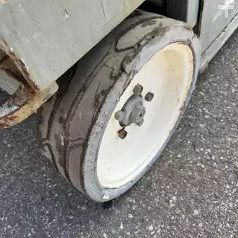 Scissor lift 2013  Skyjack sj4632 (10)