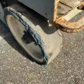 Scissor lift 2013  Skyjack sj4632 (13)