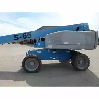 Telescopic boom lift 2008  Genie  (5)