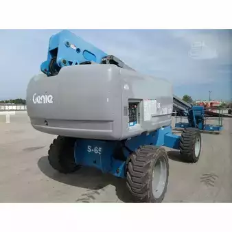 Telescopic boom lift 2008  Genie  (8)