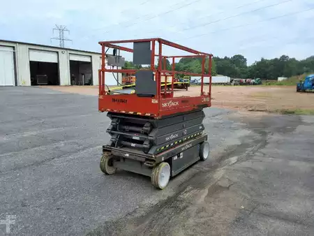 Scissor lift 2016  Skyjack sj4632 (1)