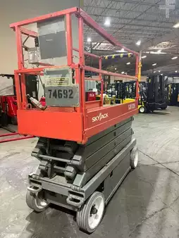 Plataforma de Tijera 2015  Skyjack sj3226 (3)