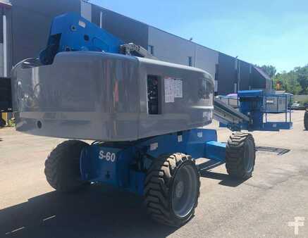 Telescopic boom lift 2015 Genie S60X (20)